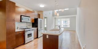 5550 Wilshire at Miracle Mile by Windsor Gallery 23