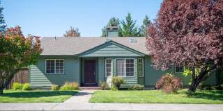 Clean & well kept, 3 bedroom, 2 bath! Gallery 1