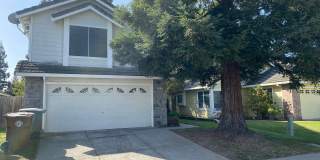 Lovely 2 Story Home in the Heart of Laguna. Gallery 1