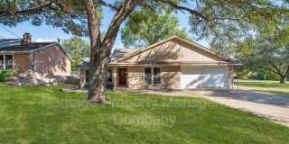 1174 Mooncrest Drive Gallery 1