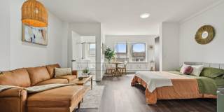 Charming & Modern Sun Filled Studio in Andersonville! Charming & Modern Sun Filled Studio in Andersonville! Gallery 1