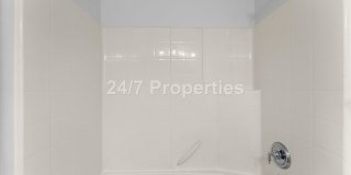 *MOVE-IN SPECIAL!* 3 BD I 2.5 BA Beaverton Townhome Gallery 17