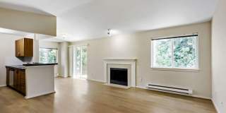 2 Bed 2 Bath Condo @ Desirable Community w/ Pool, Hot Tub & Exercise Room! Gallery 5