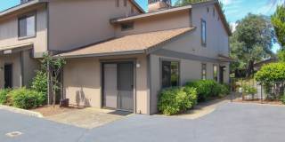 2 Bedroom Condo for Rent in Redding CA with Pool, Tennis Courts, Garage | The Bluffs Gallery 22