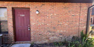 4818 Overlook Drive NE unit: 4 4818 Overlook Drive NE unit: 4 Gallery 1