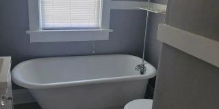2 Bedroom rent ready!!!! Gallery 9
