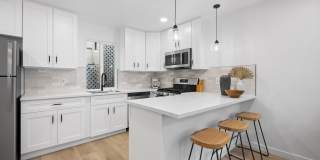 Newly remodeled and fully "furnished" 1 bed 1 bath in Mission Beach. 9 months rental or month to month. Gallery 5
