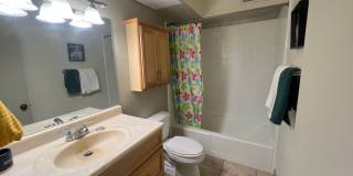 Kaioo Terrace, 1 Bedroom unit located at edge of Waikiki Gallery 4