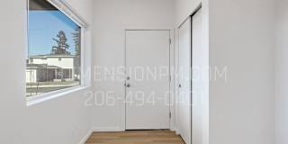 Fully Fenced  4 Bed 3 Baths Newer Construction Home Gallery 14