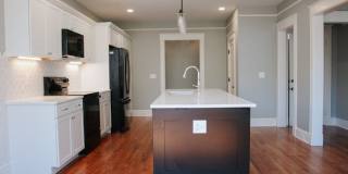 195 Tradd Street Gallery 17