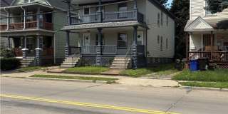 946 E 79th Street Gallery 12