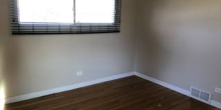 1674 Maple Street Gallery 22