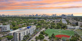Grand Island Square - 3 Miles to Aventura Mall Gallery 8