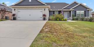 3 bedroom 2 bathroom Gallery 1