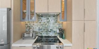 222 Losoya Gallery 12