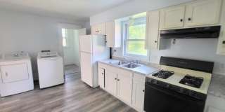 1501 East Lewis Street Gallery 3