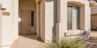 Single level rare to find 3 bed house in Gilbert Gallery 1