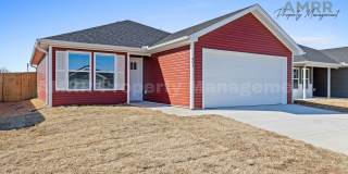 New Beginnings Start At AMRR: Columbia Crossing 3 Bedroom! Gallery 1