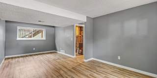 Spacious 4-Bedroom Home Near North Table Mountain Gallery 11