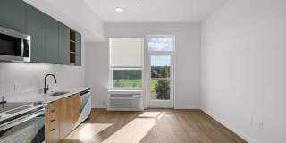 Strata Gallery 18