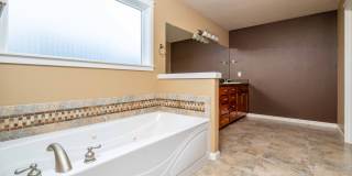 3+ Bedroom 2.5 Bath with Office and Bonus Room - Indoor Play Structure - North Salmon Creek Gallery 20