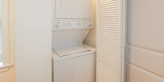 3808 North SHEFFIELD Ave. Apt. Gallery 21