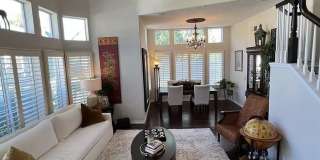 Beautiful 5 Bedroom/3 Bath 2 Story Home in Versailles Gated Community Gallery 8