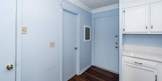 1 Bedroom, 1 Bathroom Condo in Downtown Charleston - Charleston Gallery 19