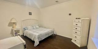 8526 RAGLAN Road Gallery 6