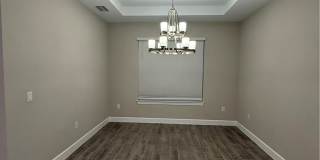 107 SW 34th Place Gallery 16