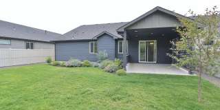 Immaculate Single-Level Home Gallery 24