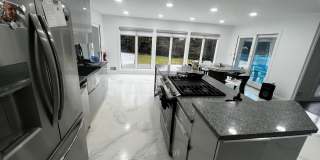 85 Locust Avenue Gallery 5