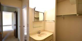 SHORT TERM RENTAL FOR SPRING 2026! 3 Bedroom, 2 Bathroom Penthouse Condo Gallery 38