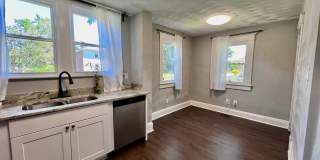 Historical 1920's home in the heart of Norfolk Gallery 15