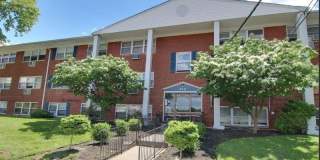 220 W Sumner Ave Gallery 1