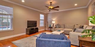 6211 South MacDill Avenue Gallery 5