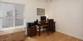 78 Tangerine Gallery 11