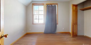 12 Lyman Street Gallery 10