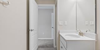 5 Seabury Place Gallery 25