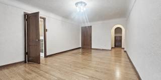 Charming Studio in U District Gallery 5