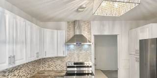 10108 Paradise Boulevard Gallery 10