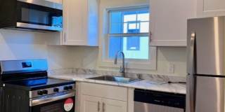 549 Albany Ave - Apts Gallery 1