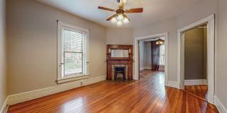 5 Bed/ 2.5 Bath Phenomenal Old Louisville Home Gallery 8