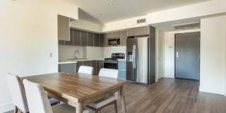 1450 S Barrington Ave Gallery 10