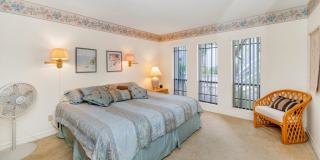 Rates Vary: $1,995 - $2,995 Gallery 11