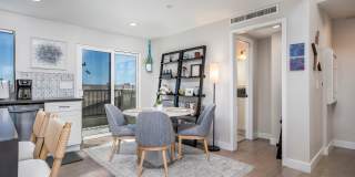 Beautiful 3 bed 2.5 baths "fully furnished" townhouse in the charming neighborhood of University Heights. Gallery 21