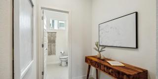 Modern 2+ Bedroom, 2++ Bathroom Living in the Heart of West Oakland’s Prescott Neighborhood Modern 2+ Bedroom, 2++ Bathroom Living in the Heart of West Oakland’s Prescott Neighborhood Gallery 12