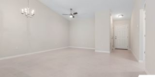 LIKE NEW 3/2/1 TOWNHOUSE IN BEAUTIFUL SEMINOLE WOODS Gallery 6