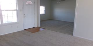 MOVE IN SPECIAL: $200 off of the first full month's rent! Very nice Home located in the Carrasland Area! Gallery 27