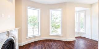 Charming 3 Bedroom-No Broker Fee Gallery 4